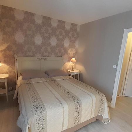 B&B Manoir De La Fabregues เอสตัง ภายนอก รูปภาพ