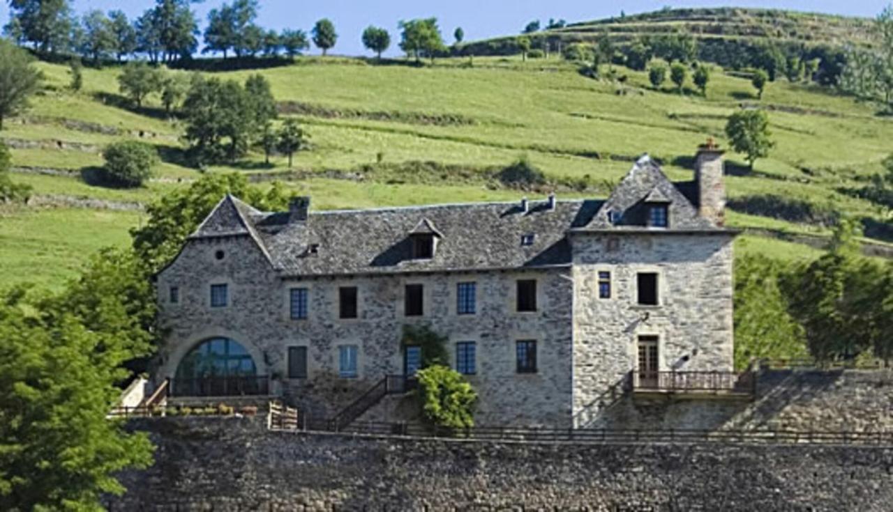 B&B Manoir De La Fabregues เอสตัง ภายนอก รูปภาพ
