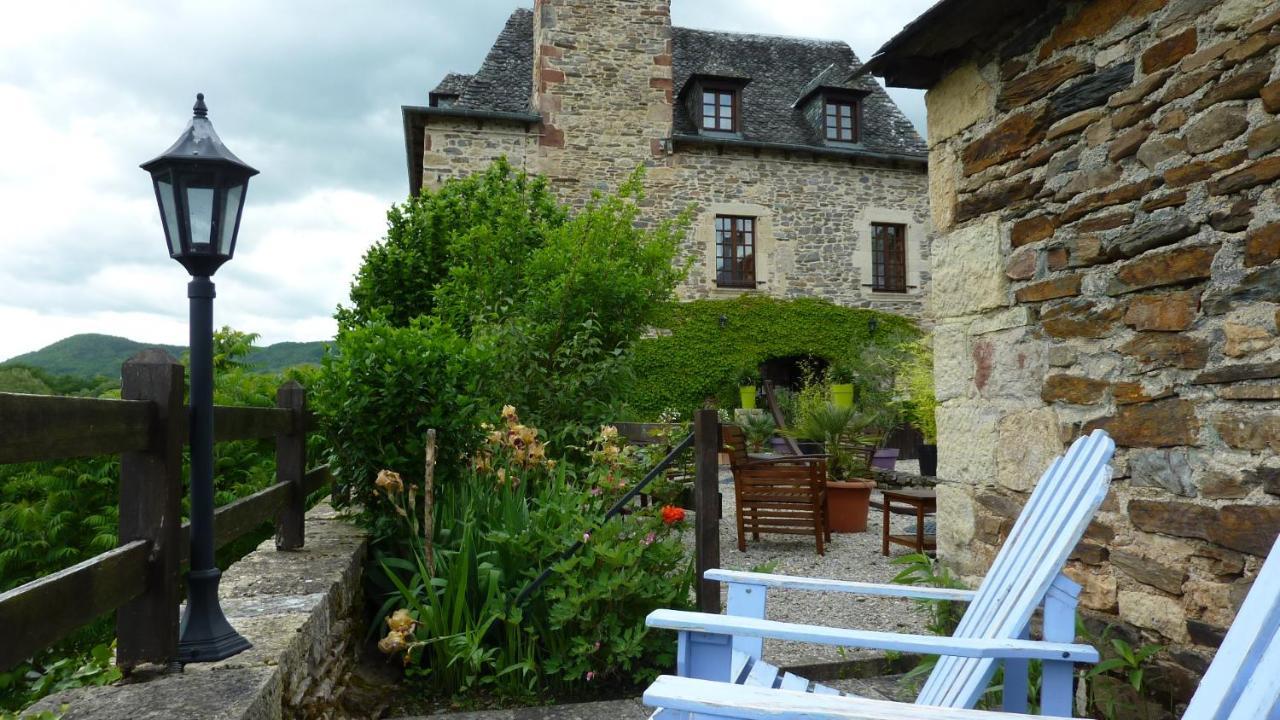 B&B Manoir De La Fabregues เอสตัง ภายนอก รูปภาพ