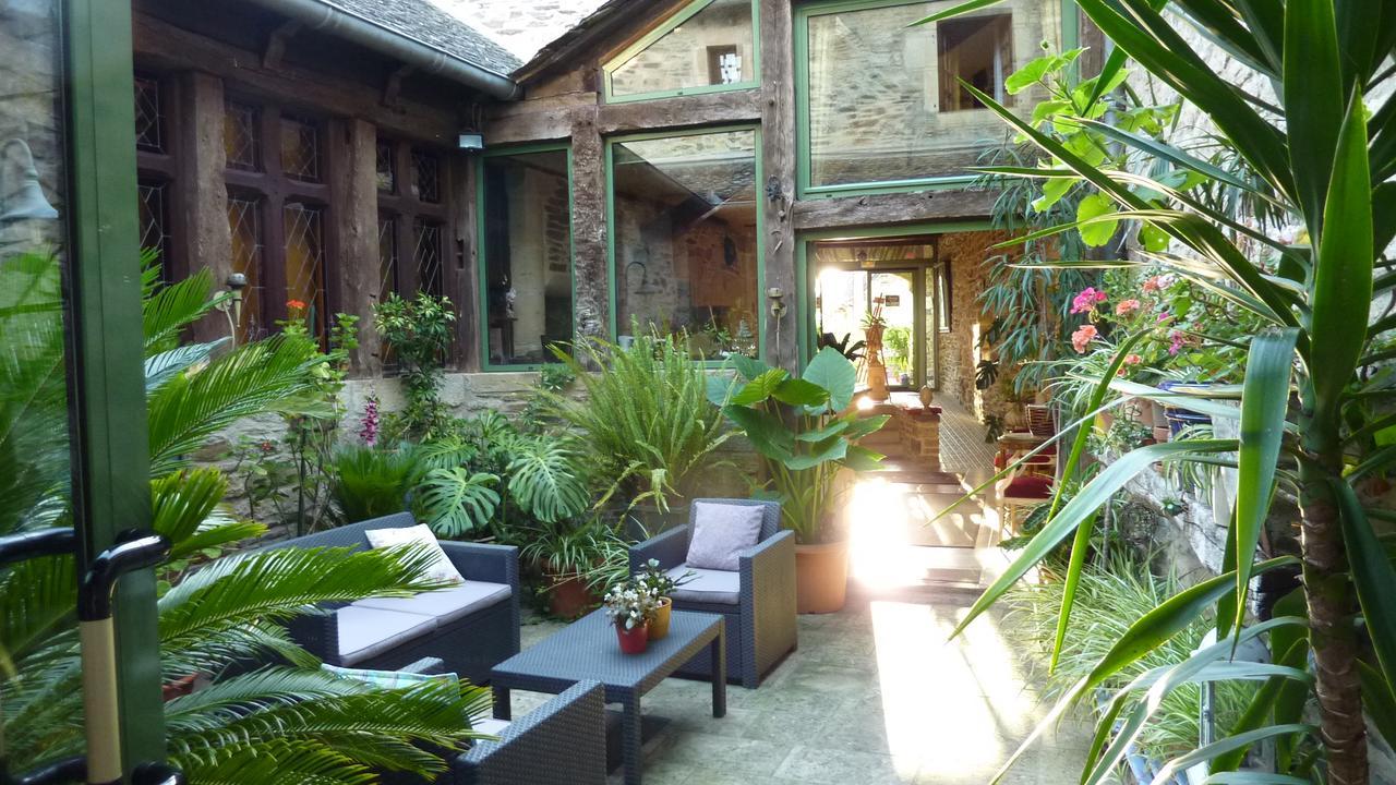 B&B Manoir De La Fabregues เอสตัง ภายนอก รูปภาพ